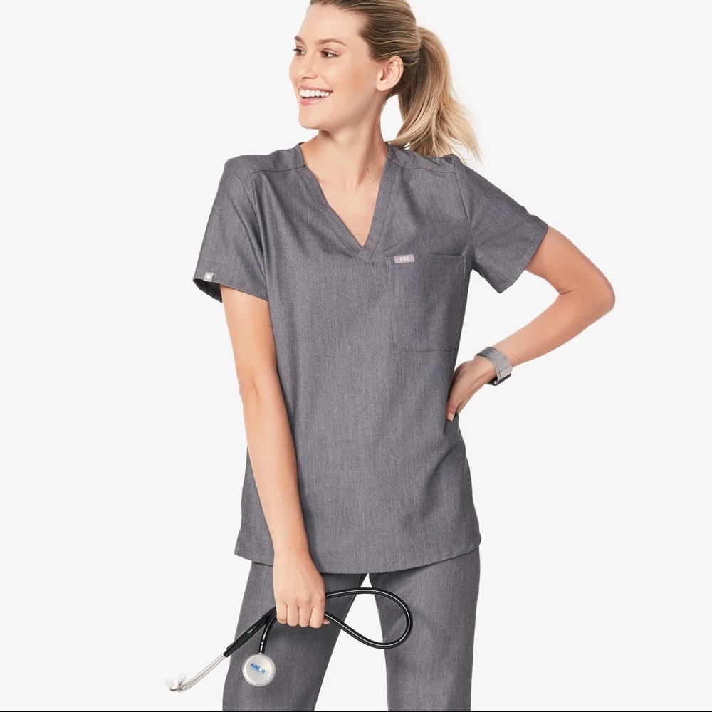 Figs Graphite - Catarina Scrub Top - Gem